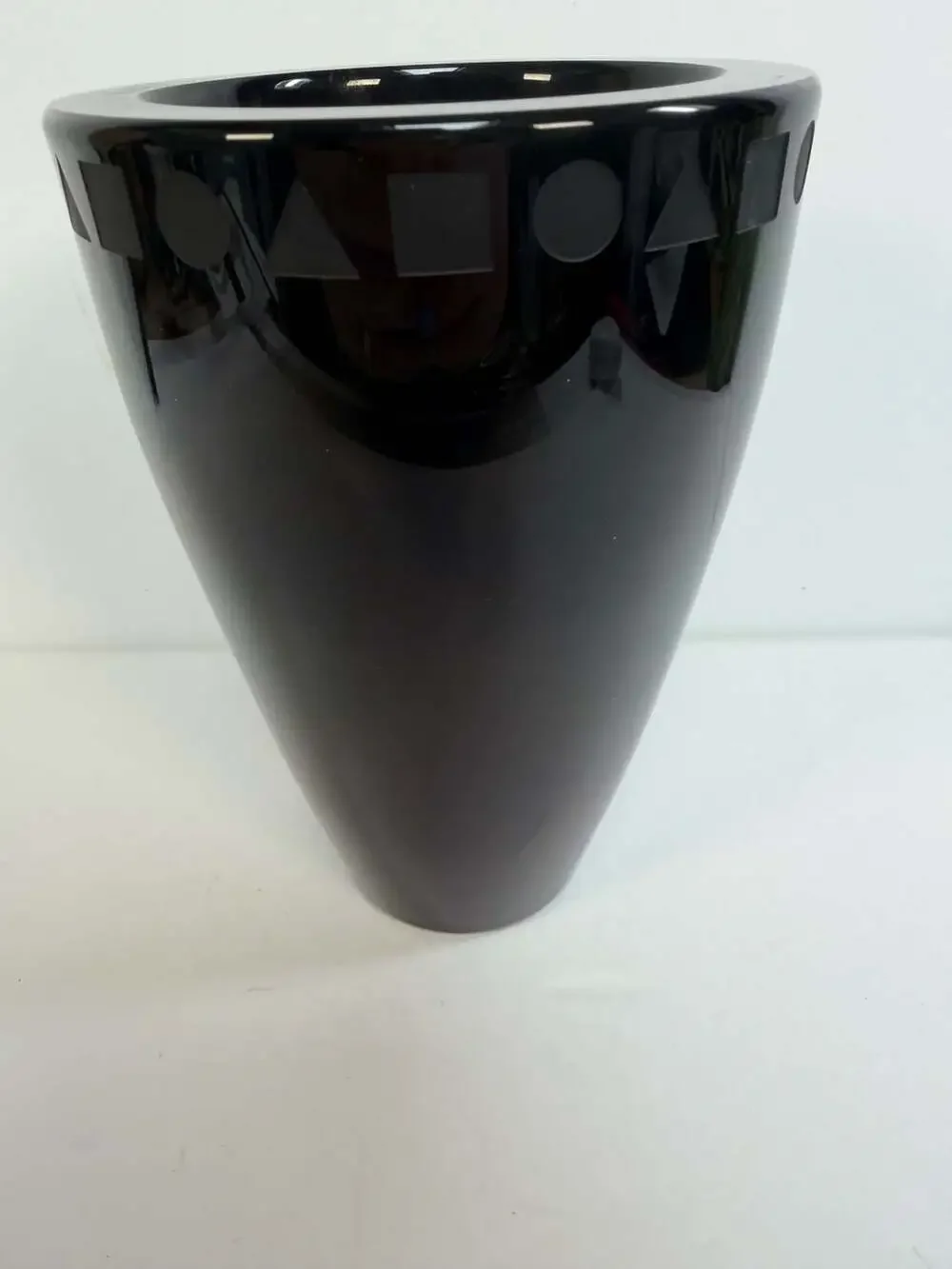 Sasaki Ward Bennett 24% Lead Crystal Black Sengai Vase 6.5